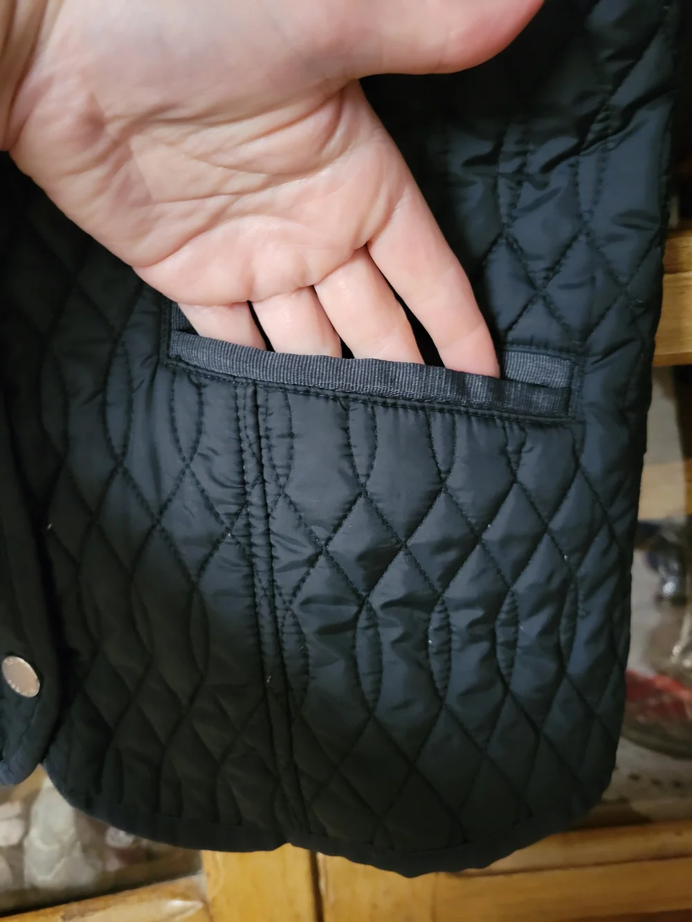 Classic Tommy Hilfiger Black Quilted Snap Front Jacket Sz Small